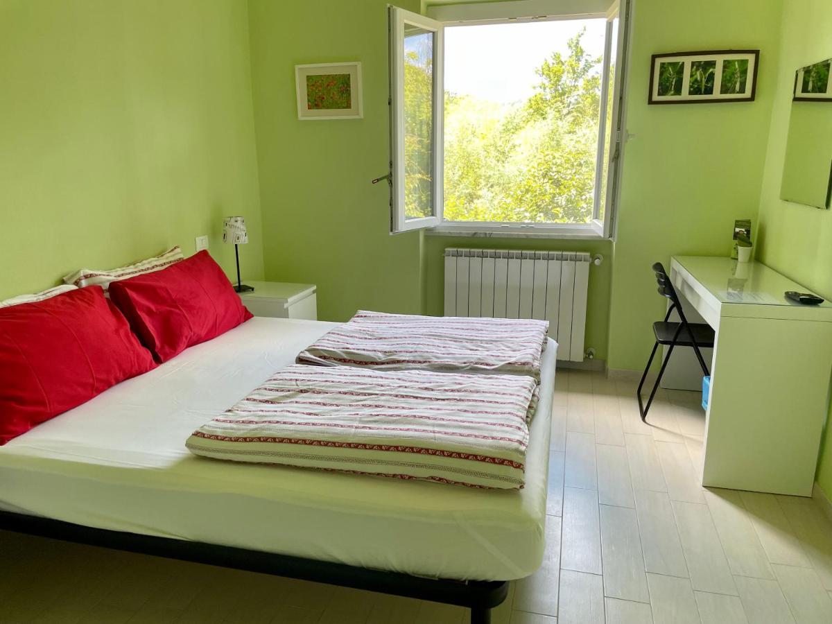 Bed and Breakfast Impronte Nel Bosco Calice al Cornoviglio Exterior foto