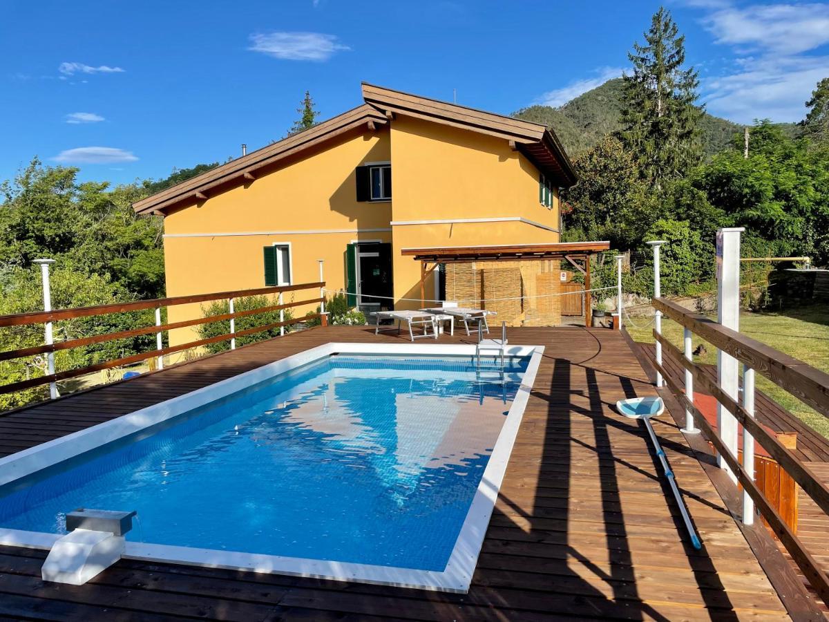 Bed and Breakfast Impronte Nel Bosco Calice al Cornoviglio Exterior foto